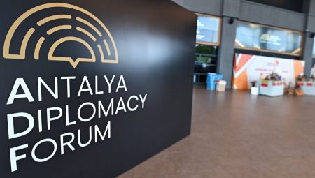 Antalya Diplomasi Zirvesi başlıyor: Suriye lideri Şara da katılacak